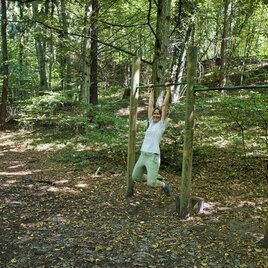 Fitnessgeräte im Wald | © Weges OG