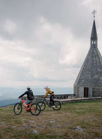 Cyclist on the Hochwechsel in Eastern Styria | © Verein Tourismusentwicklung Steirischer Wechsel | Roastmedia | © Verein Tourismusentwicklung Steirischer Wechsel