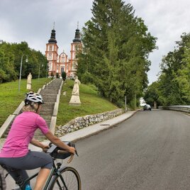 Kurzer steiler Anstieg bei der Wallfahrtskirche Mariatrost | © Weges OG