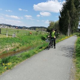 Mostwärtsradweg R49, Hart b.G.