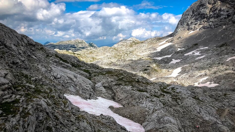 Wanderung Etappe 01 Vom Gletscher zum Wein: Dachstein Seilbahn - Guttenberghaus - Touren-Impression #2.11 | © Steiermark Tourismus/Martina Traisch
