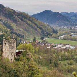 Burgruine Peggau mit Blick über die Landschaft | © Region Graz