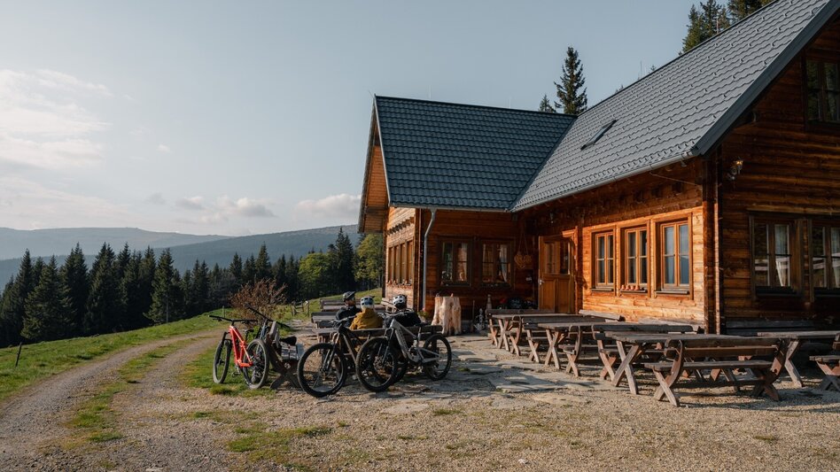 Fernwanderweg alpannonia Zubringer St. Lorenzen am Wechsel - Niederwechsel - Touren-Impression #2.4 | © Verein Tourismusentwicklung Steirischer Wechsel