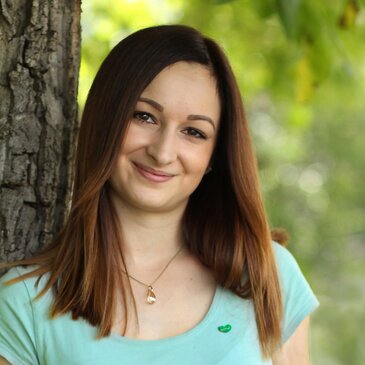Stephanie Renner P h qu bearb.jpg