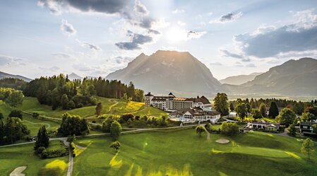 Blick auf das IMLAUER Hotel Schloss Pichlarn