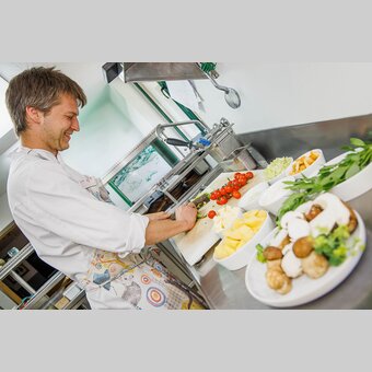 Frisch zubereitet von Peter Troißinger | © Restaurant Malerwinkl | Günther Linshalm