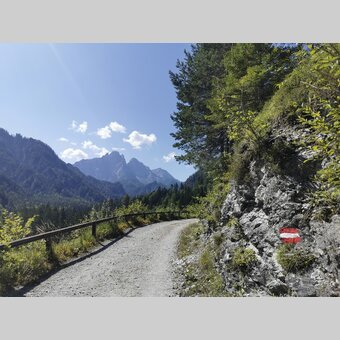 Hiking trail in the Gesäuse | © Steiermark Tourismus | Lena Maikisch