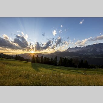 Sunset with Dachstein Mountains | © Steiermark Tourismus | photo-austria.at