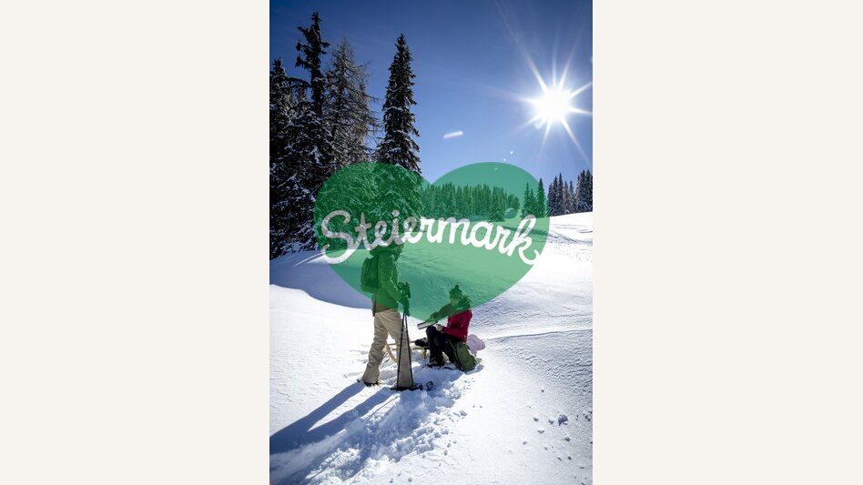 Rast beim Schneeschuhwandern | © STG | Tom Lamm