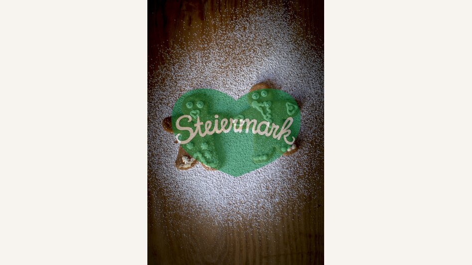 Baking cookies in advent | © Steiermark Tourismus | Tom Lamm