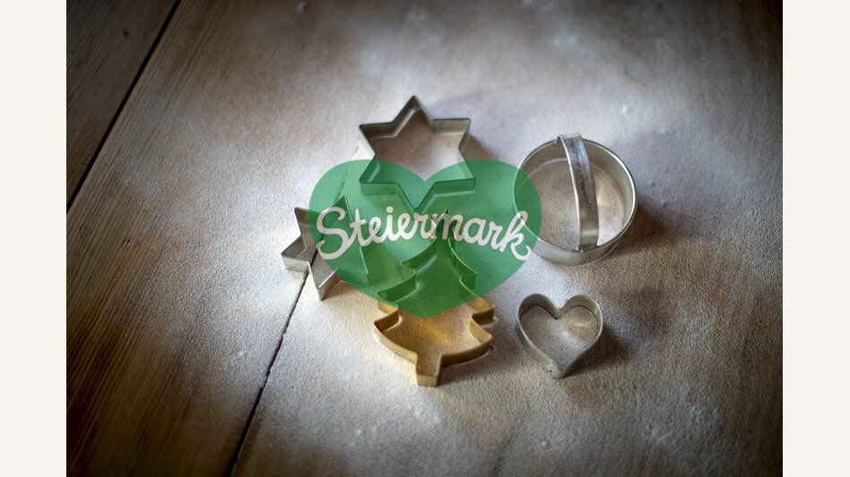 Baking cookies in advent | © Steiermark Tourismus | Tom Lamm