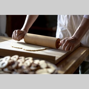 Baking cookies in advent | © Steiermark Tourismus | Tom Lamm