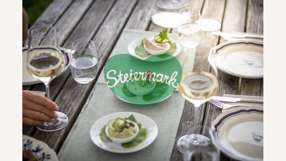 Served up: the Buschenschankjause | © Steiermark Tourismus | Tom Lamm