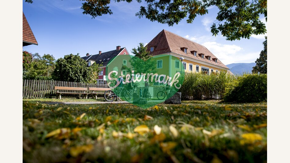 Cyclists in Weißkirchen | © Steiermark Tourismus | Tom Lamm