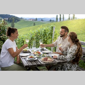 Buschenschankjause  | © Steiermark Tourismus | Tom Lamm