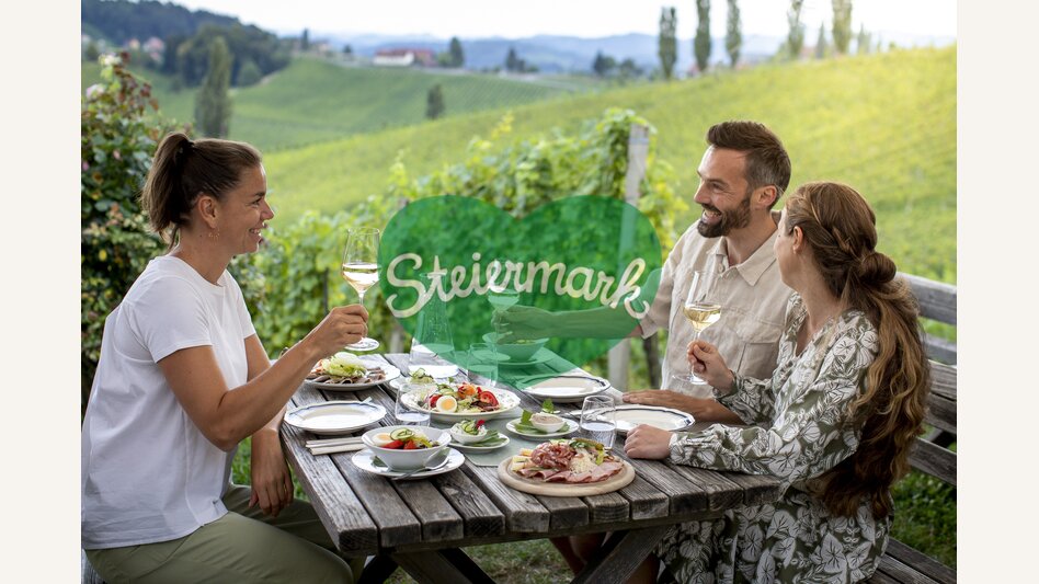 Buschenschankjause  | © Steiermark Tourismus | Tom Lamm
