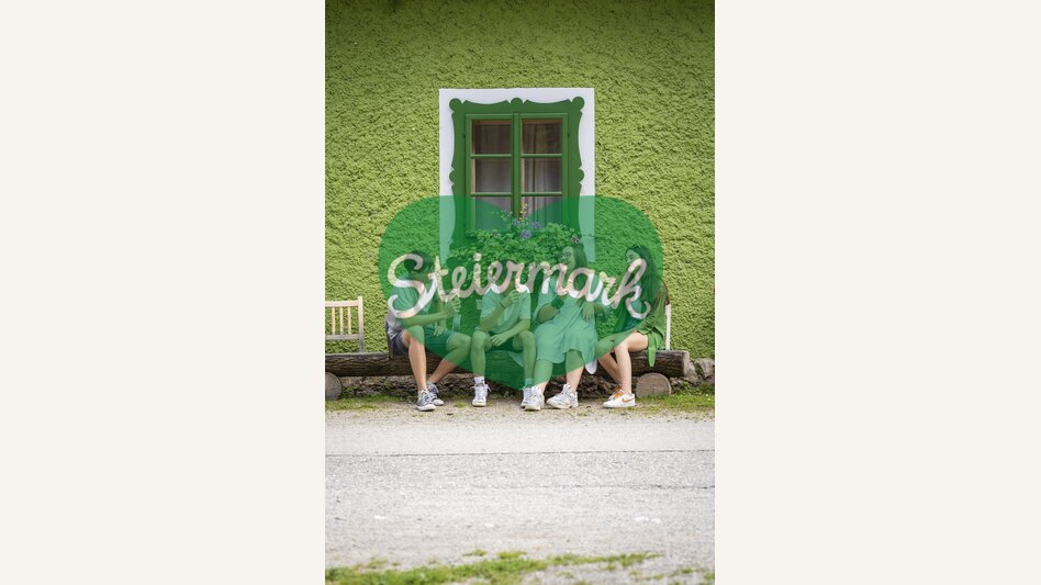 Eating ice cream is the best | © Steiermark Tourismus | Jesse Streibl
