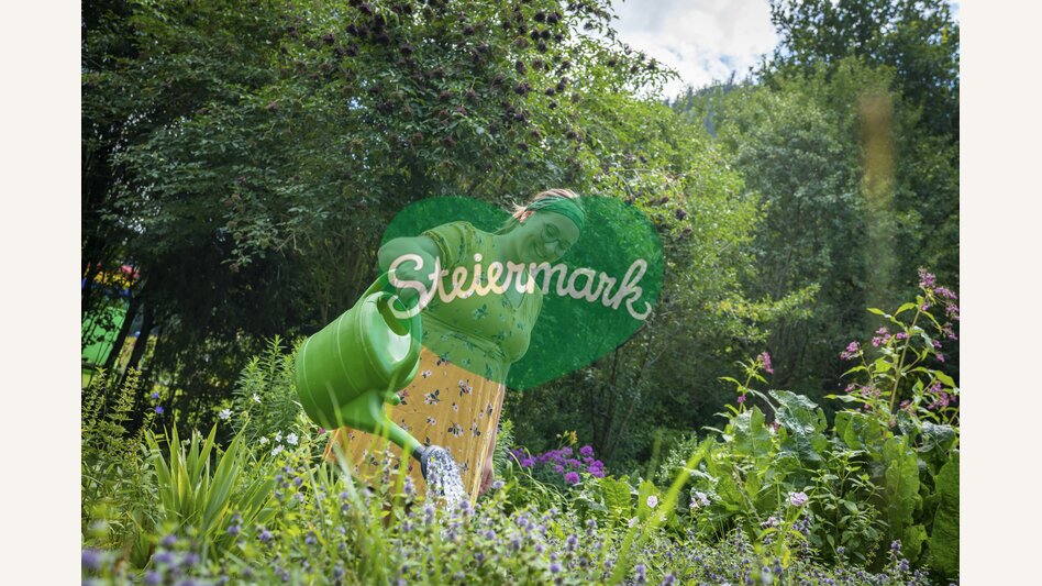 garden fairy at work | © Steiermark Tourismus | Jesse Streibl