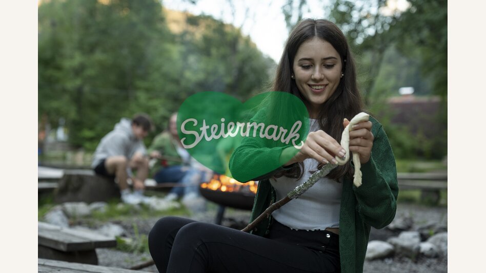 Plug bread for snack today | © Steiermark Tourismus | Jesse Streibl