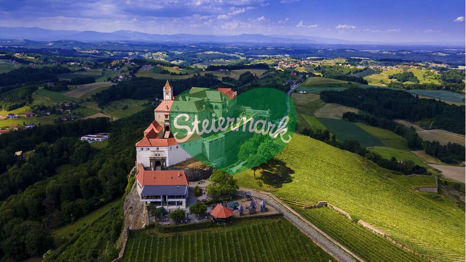 Picturesque Riegersburg | © Steiermark Tourismus | Harry Schiffer