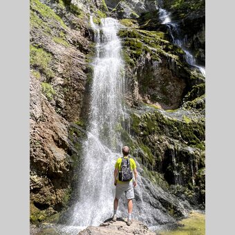Hiking break at the waterfall | © Steiermark Tourismus | Günther Steininger