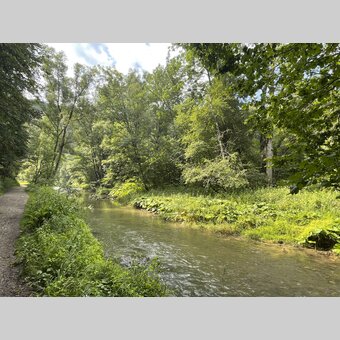 Hiking along the stream | © Steiermark Tourismus | Elisabeth Perl