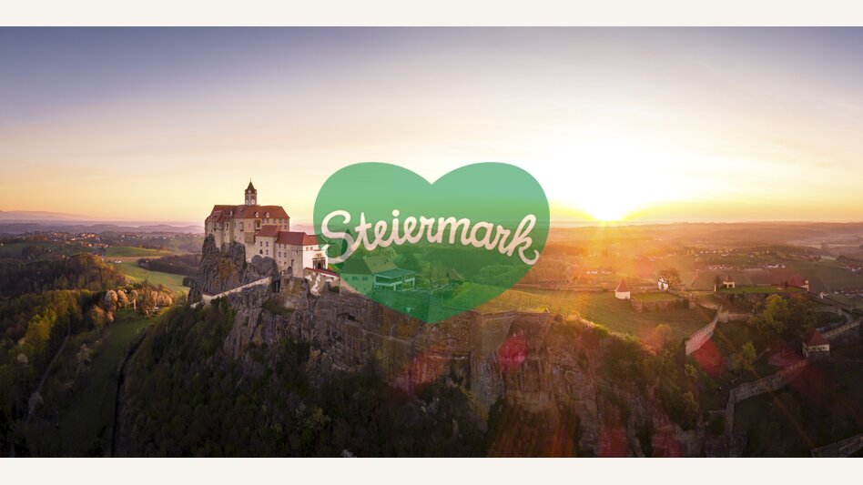 Riegersburg at sunrise | © Steiermark Tourismus | photo-austria.at