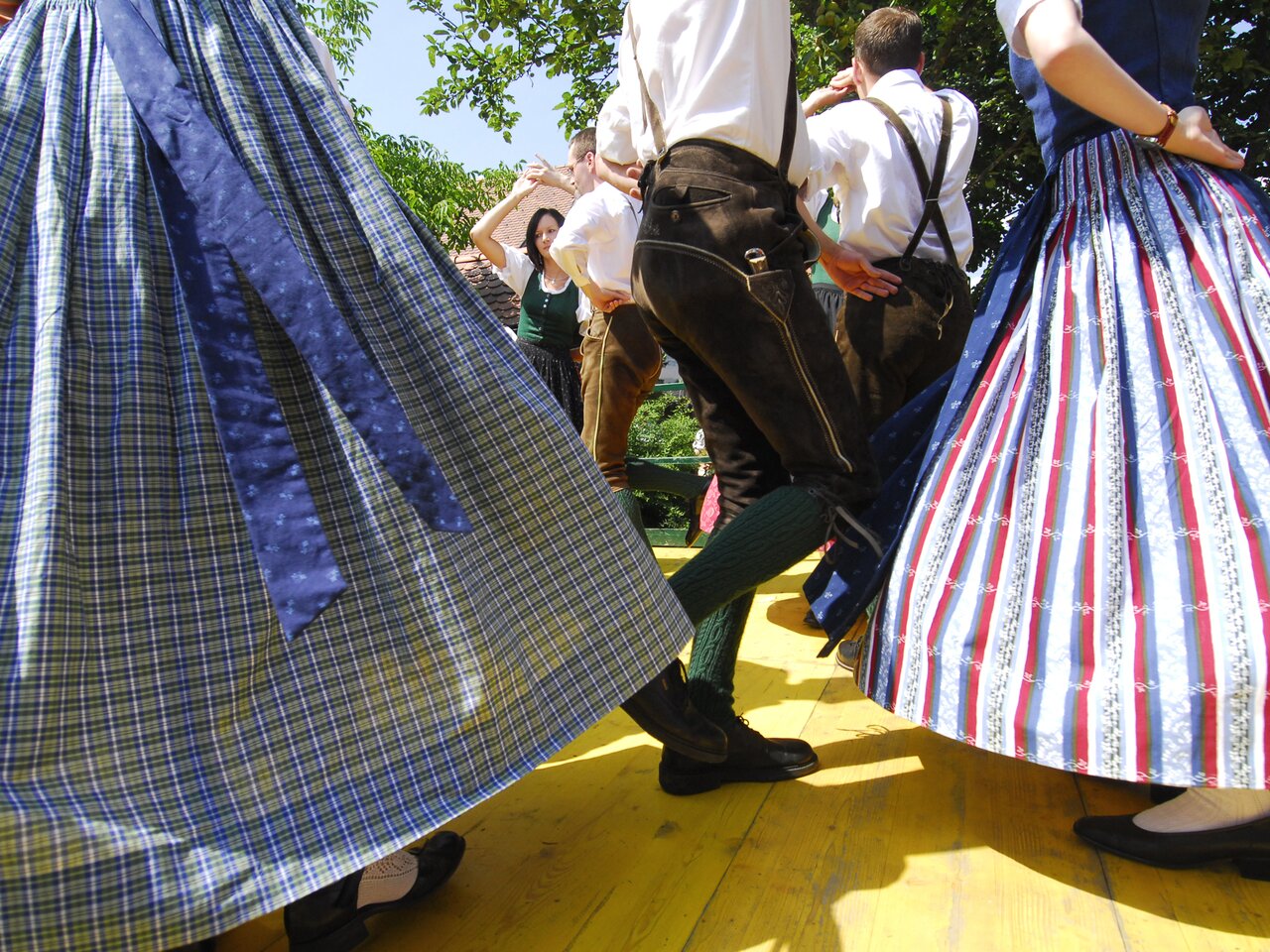Volkstanzkreis Fischbach beim Kornmandlfest in Waisenegg