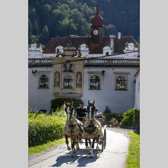 Der Schlosskutscher vor dem Schloss Herberstein, Oststeiermark | © STG | Tom Lamm
