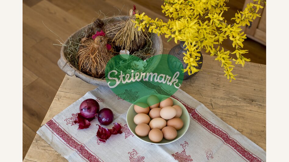 Ostern und Traditionen: Ostereier färben | © STG | Tom Lamm