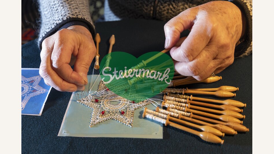 lace-making, an old technique of handicraft | © Steiermark Tourismus | Harry Schiffer