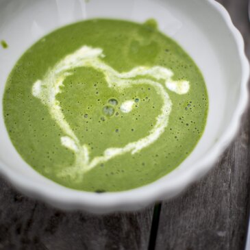 Die kulinarische Steiermark: Kräutersuppe.