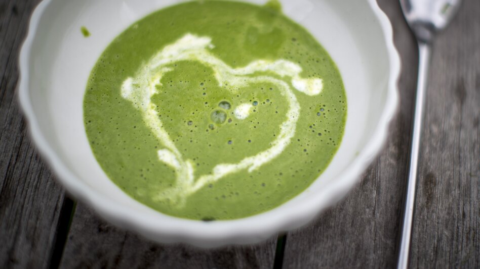 Die kulinarische Steiermark: Kräutersuppe. | © STG | Tom Lamm