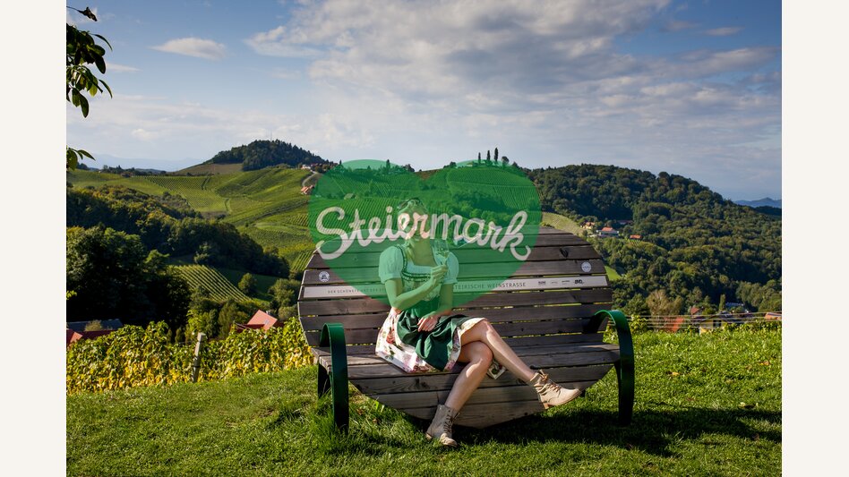Styrian heart-bench, Southern Styria (Sulztal/Ratsch) | © Steiermark Tourismus | Tom Lamm