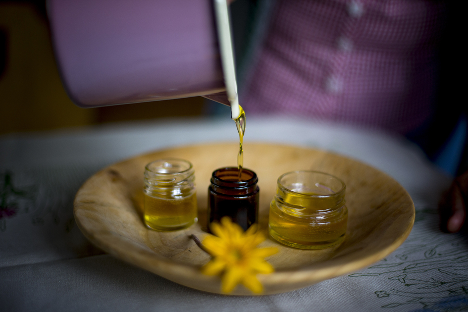 Soothing St John's wort oil | © Hochsteiermark | Tom Lamm