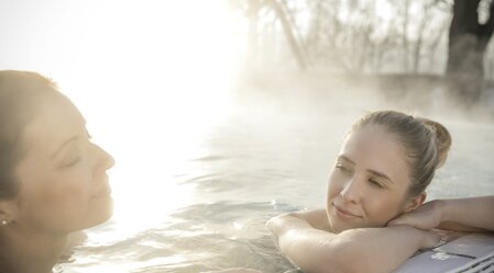 Therme im Winter  | © Thermen- & Vulkanland | Harald Eisenberger
