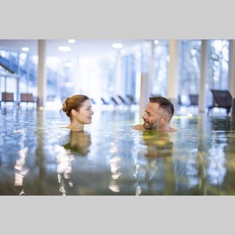Entspannen in der Therme der Ruhe Bad Gleichenberg | © STG | Tom Lamm