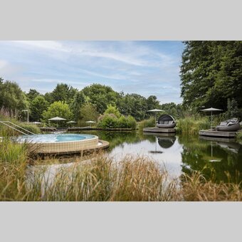 Naturbadeteich Heilthermen Resort Bad Waltersdorf | © Heilthermen Resort Bad Waltersdorf | Harald Eisenberger