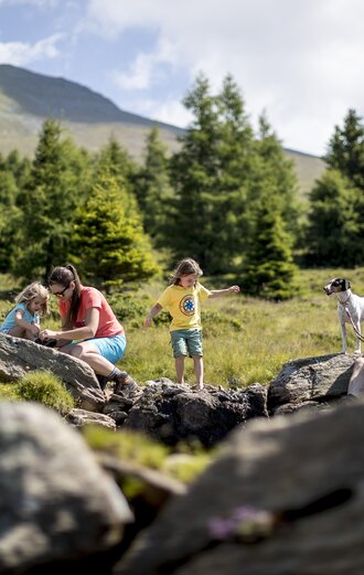 Familienurlaub mit Hund am Zirbitzkogel | © STG | Tom Lamm