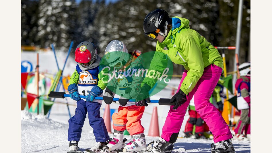 Kinder im Skikurs am Präbichl | © STG | Tom Lamm