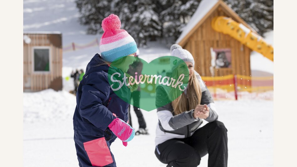 Family vacation in winter, in Schladming | © Steiermark Tourismus | Punkt & Komma