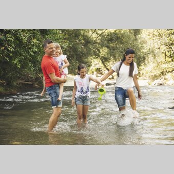 Refresh in a brook | © Steiermark Tourismus | Bernhard Bergmann
