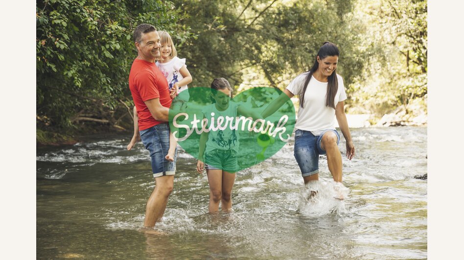 Refresh in a brook | © Steiermark Tourismus | Bernhard Bergmann