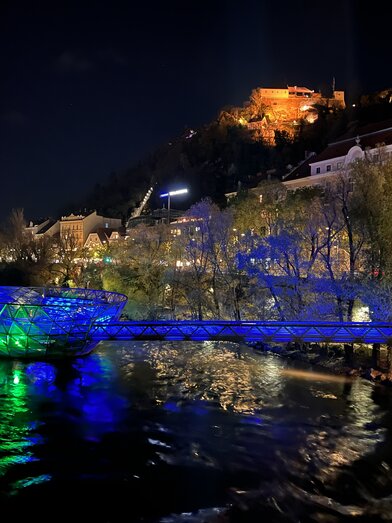 Murinsel und Schlossberg bei Nacht | © STG | Günther Steininger