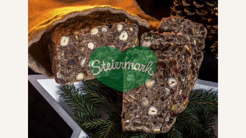 Dried pear bread from Ramsau am Dachstein | © Steiermark Tourismus | photo-austria.at