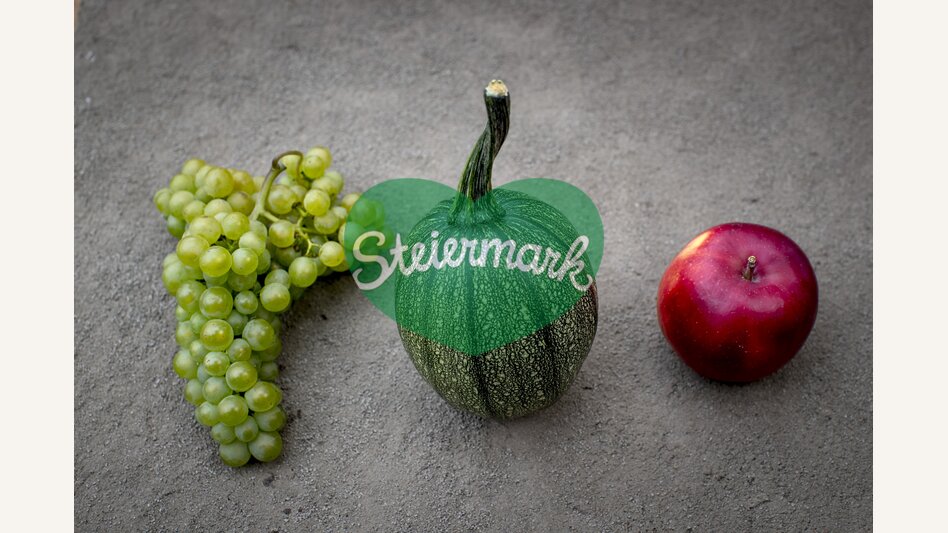 The culinary side of Styria: grapes, apple and pumpkin  | © Steiermark Tourismus | Tom Lamm