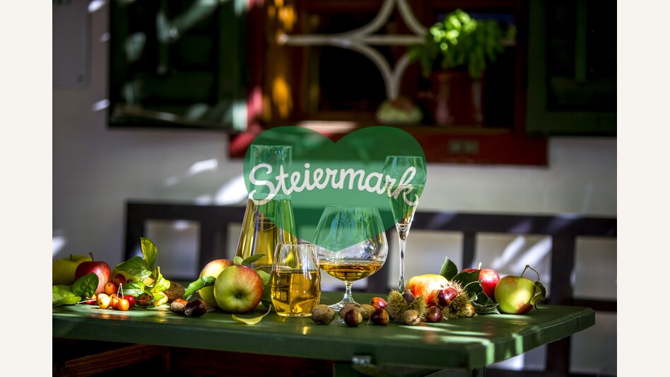 Apple still life at the styrian apple route | © Steiermark Tourismus | Tom Lamm
