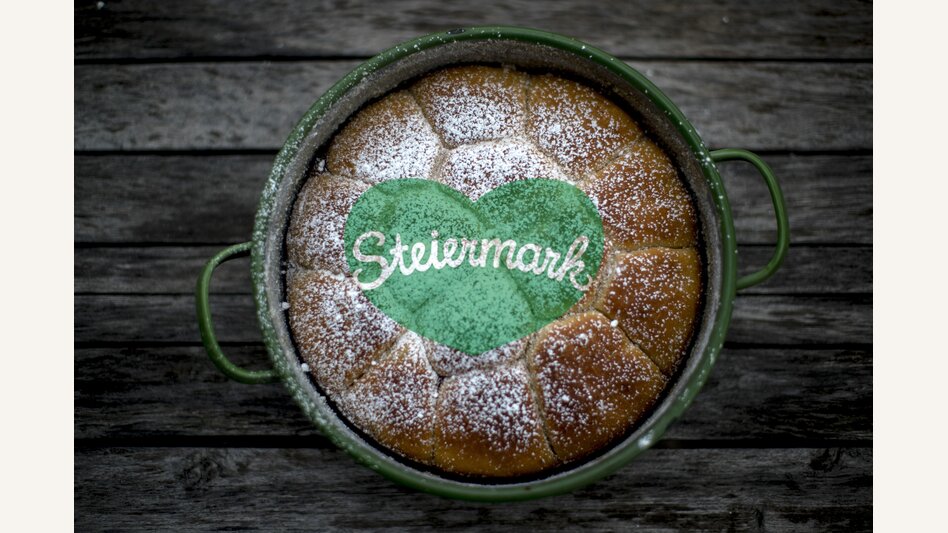 The culinary Styria: Buchteln | © Steiermark Tourismus | Tom Lamm