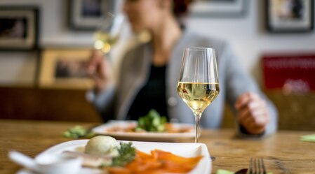 A regional delicacy: salmon trout in Mariazell | © Steiermark Tourismus | Tom Lamm