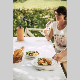 Pause mit Backhendl | © Österreich Werbung | Bernhard Bergmann